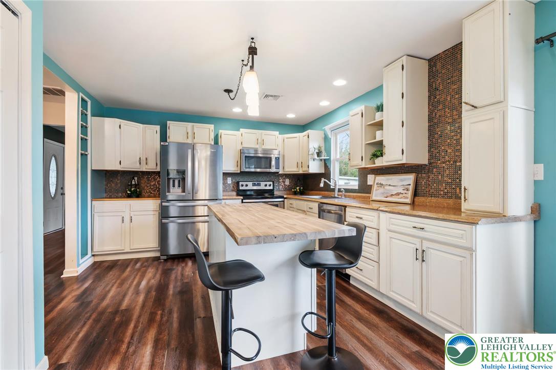 2490 Schlegel Road