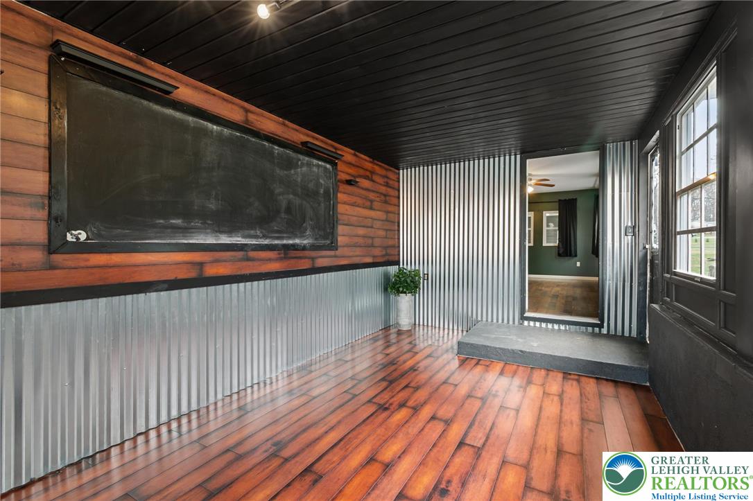 2490 Schlegel Road