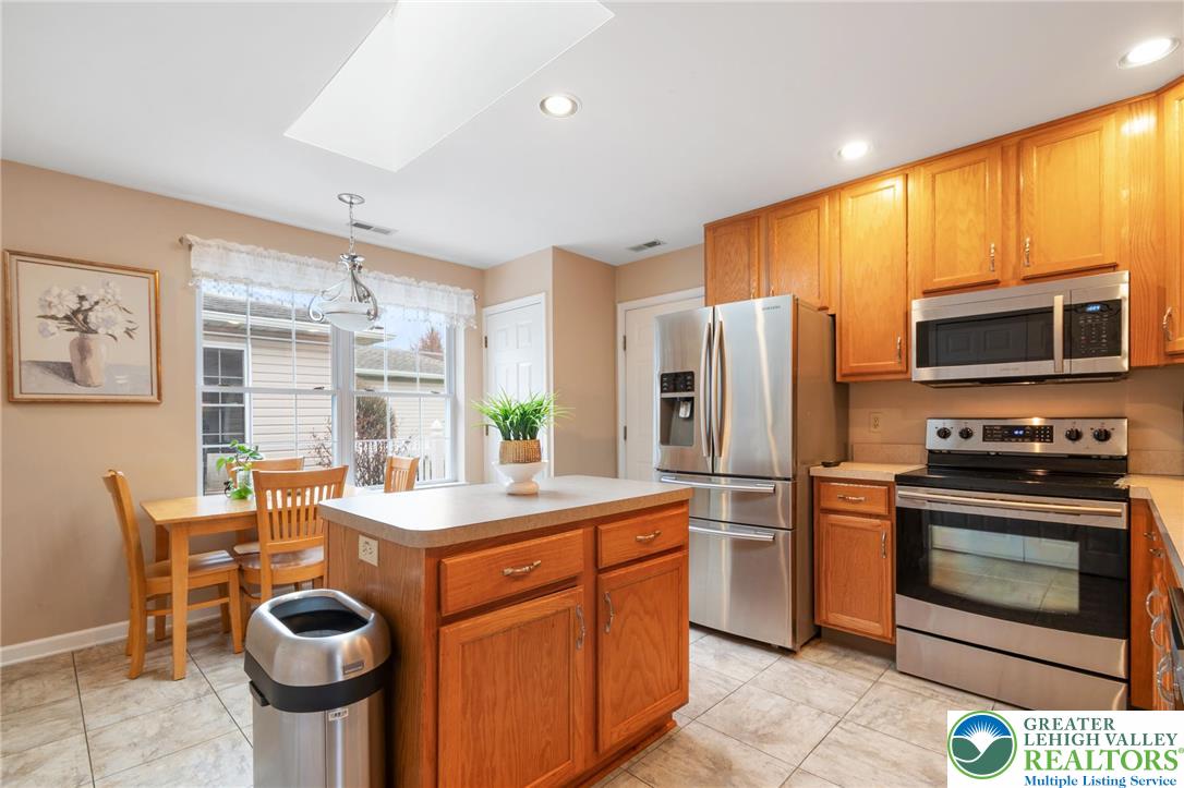 2528 Waynesborough Court