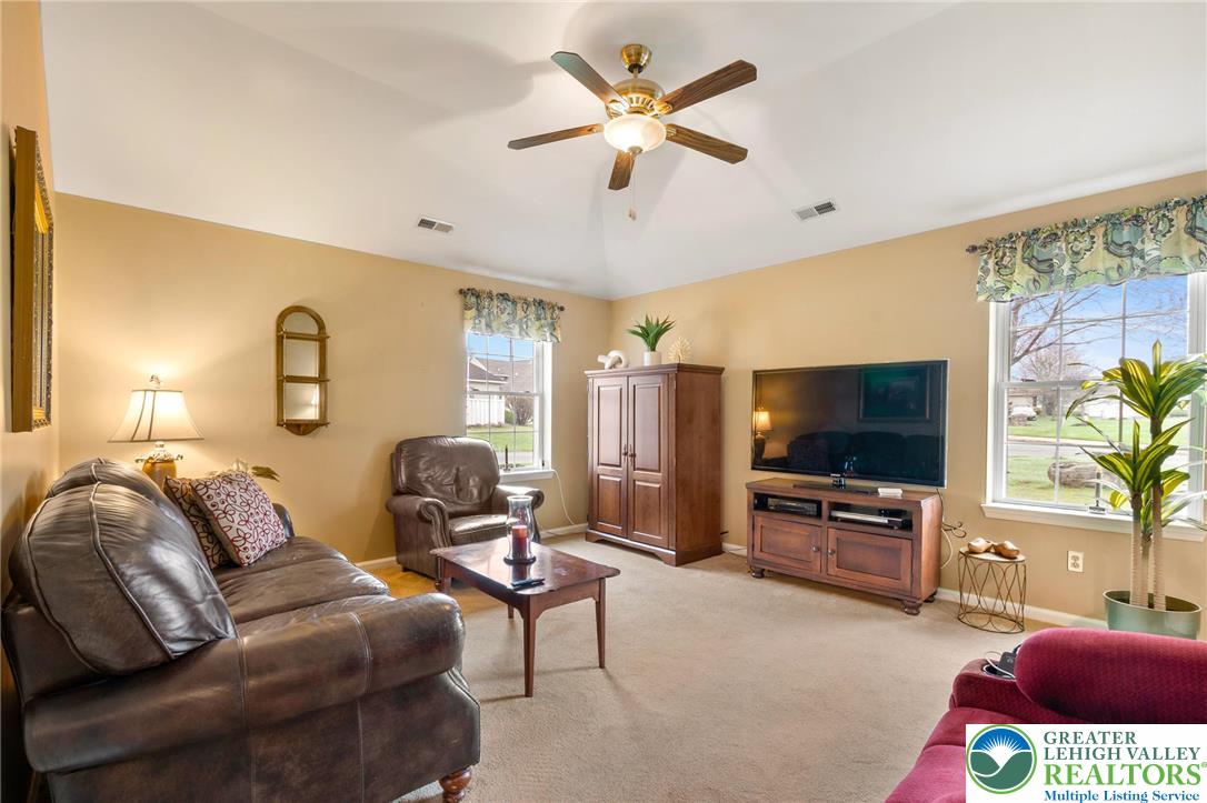 2528 Waynesborough Court