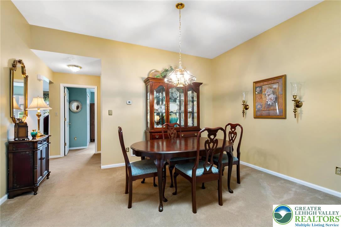 2528 Waynesborough Court