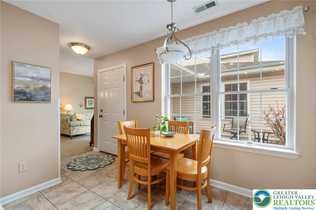 2528 Waynesborough Court