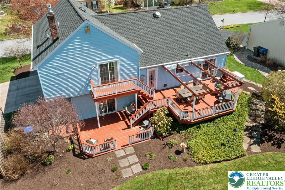 1029 Hawthorn Road