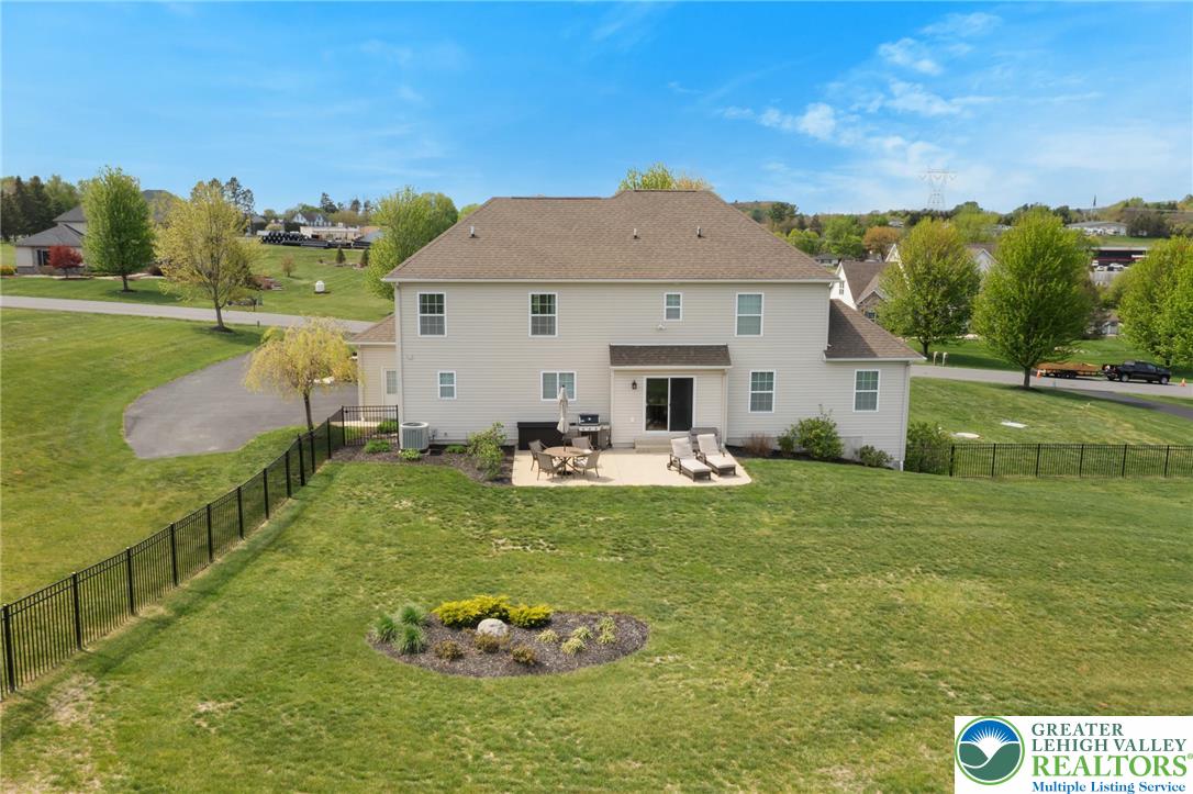 208 East Dell Road