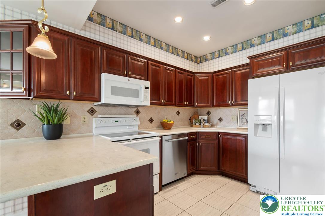 2504 Rolling Green Drive