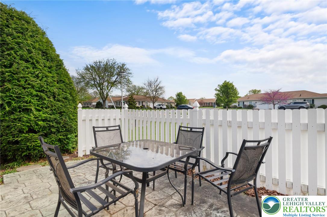 2504 Rolling Green Drive