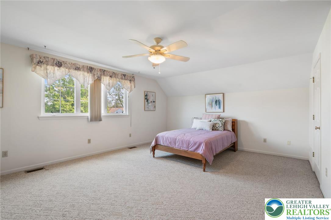 2504 Rolling Green Drive