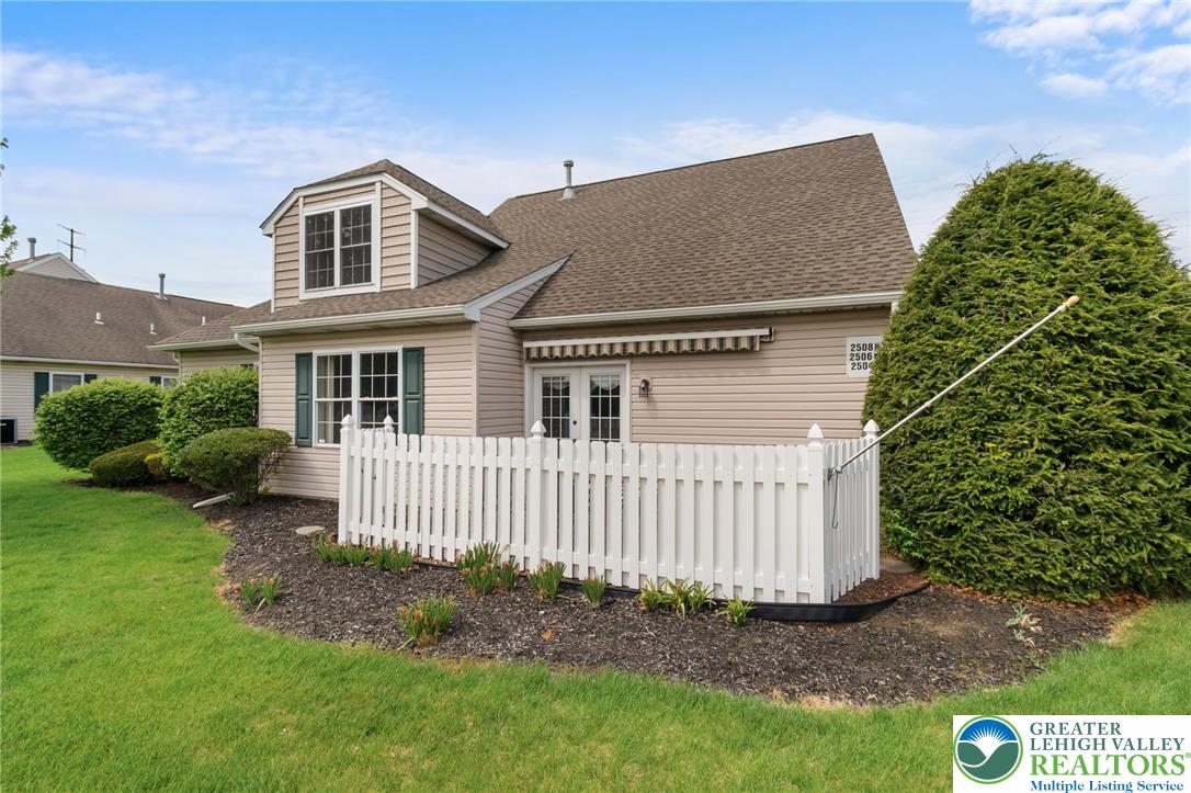 2504 Rolling Green Drive