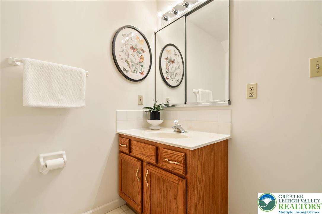 2504 Rolling Green Drive