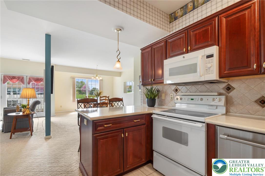 2504 Rolling Green Drive