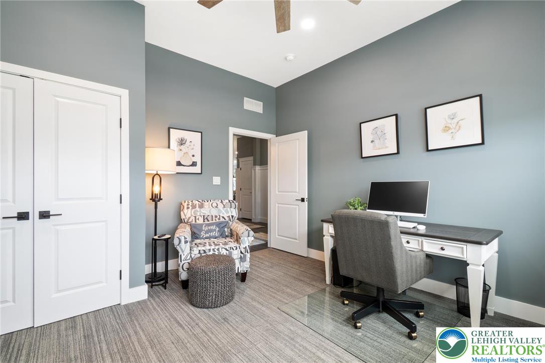 7928 Schaefer Crest