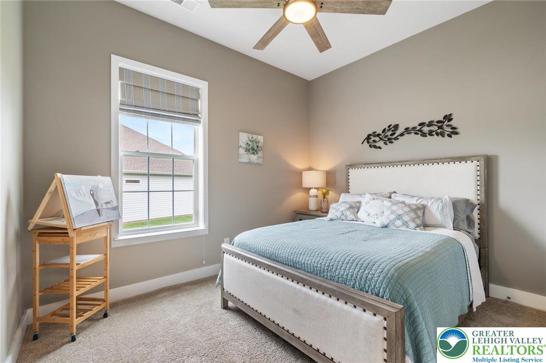 7928 Schaefer Crest