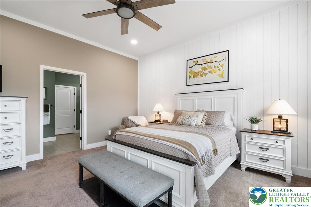 7928 Schaefer Crest