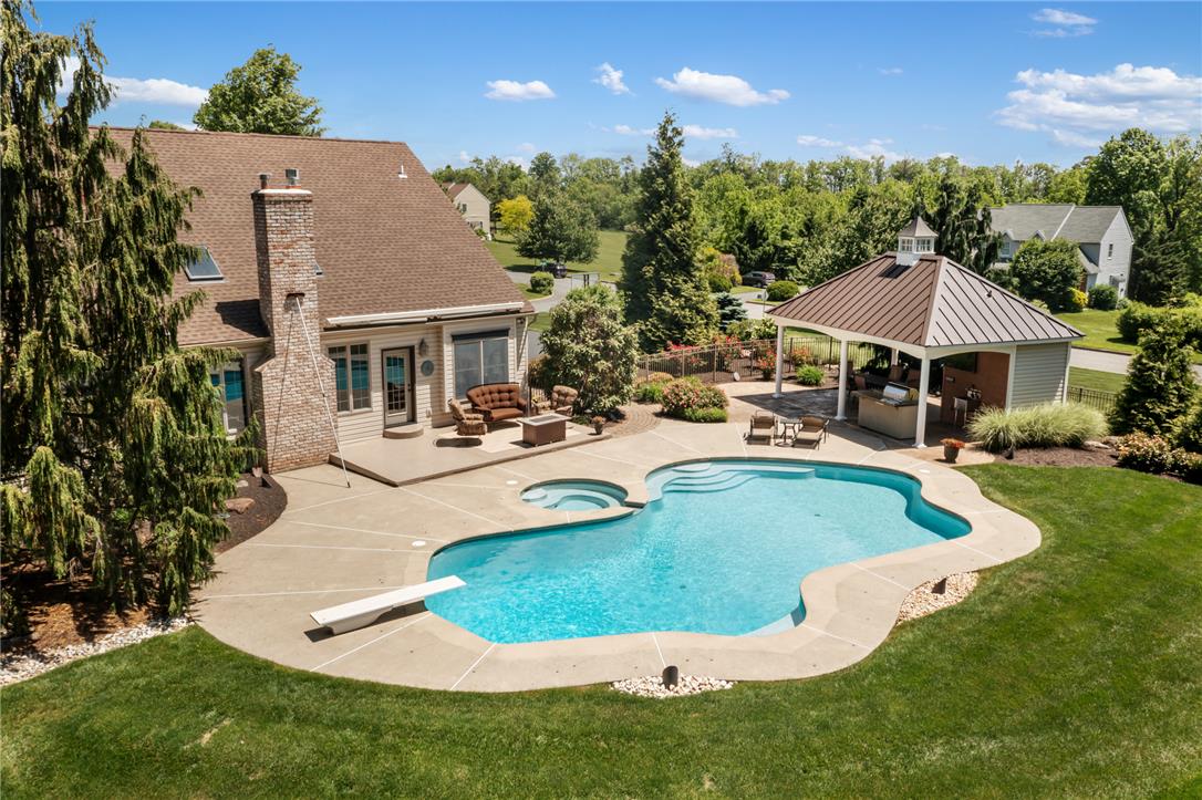 1880 Hamilton Drive