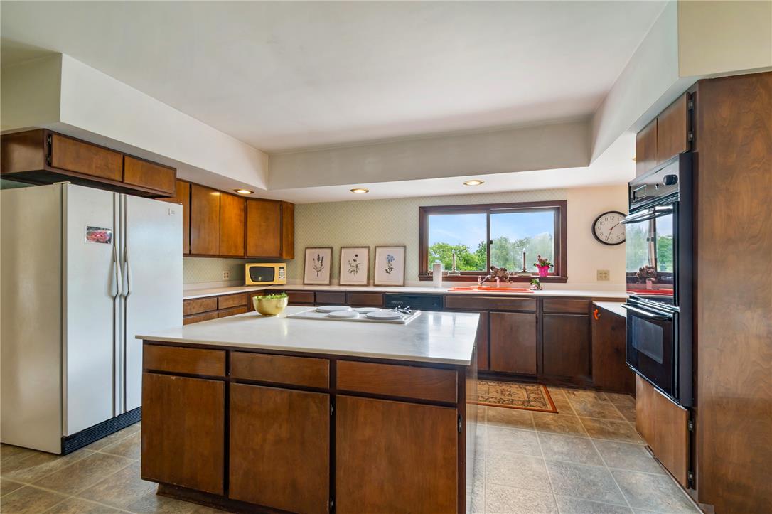 5796 Beverly Hills Road