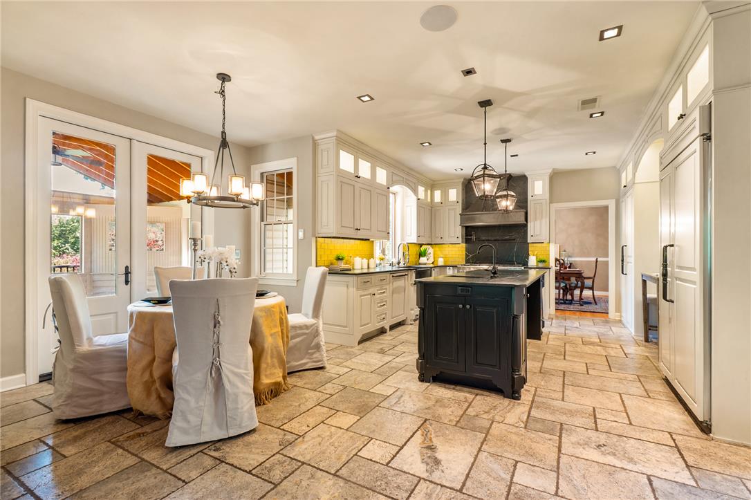 5501 Northwood Drive