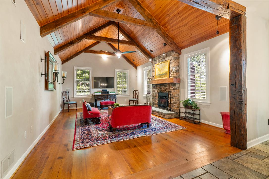 5501 Northwood Drive