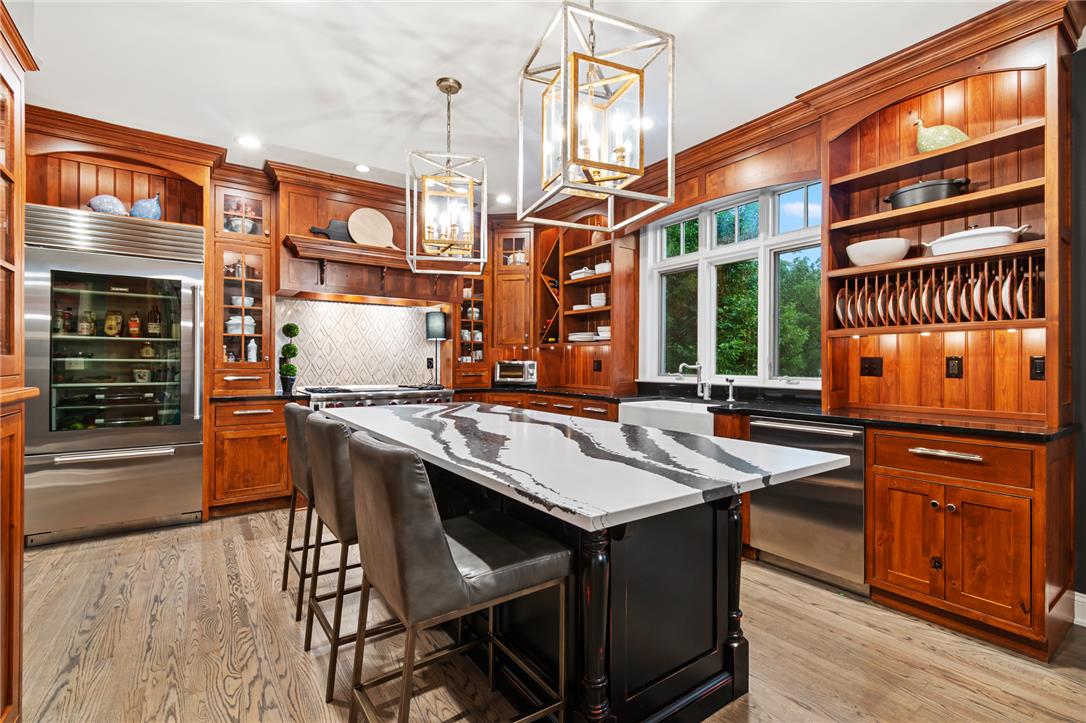 2850 Apple Valley Estates Drive