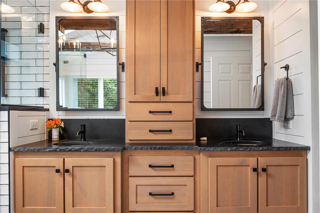 2850 Apple Valley Estates Drive