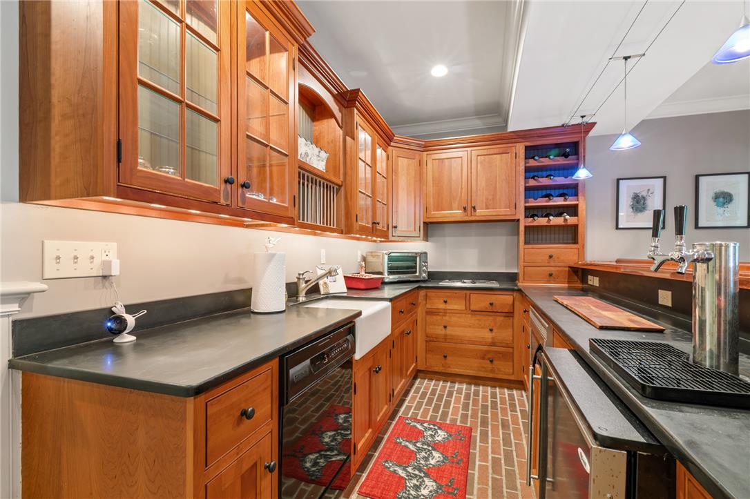 2850 Apple Valley Estates Drive