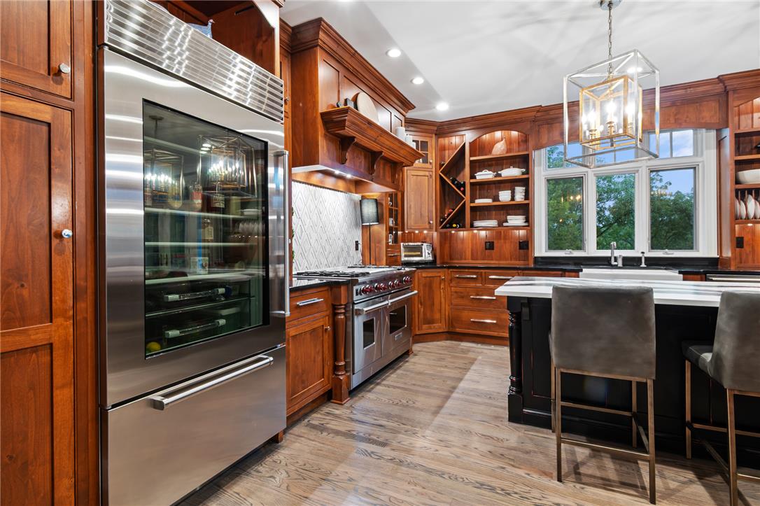 2850 Apple Valley Estates Drive