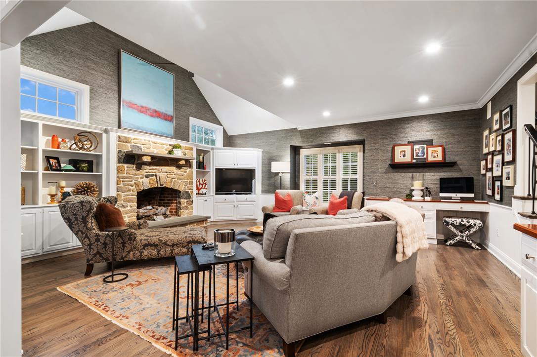 2850 Apple Valley Estates Drive