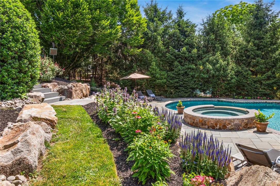 2850 Apple Valley Estates Drive