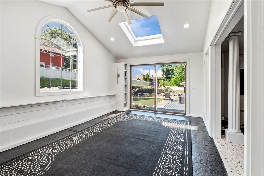 2230 Greenwood Road
