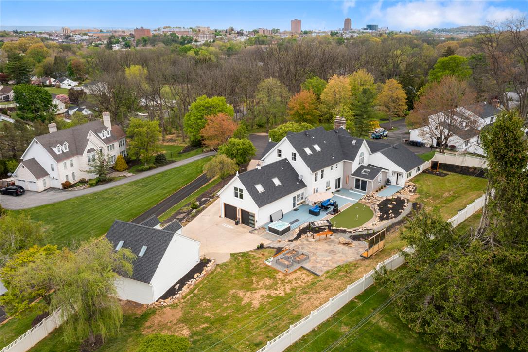2230 Greenwood Road