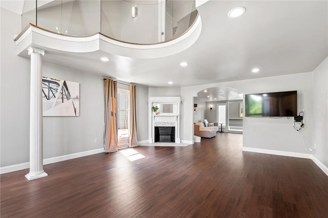 2230 Greenwood Road