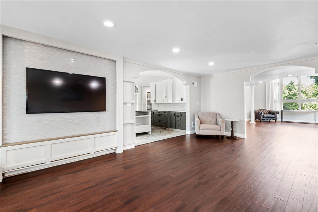 2230 Greenwood Road