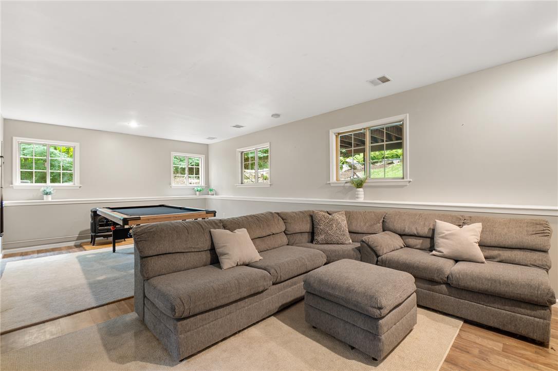 4599 Pleasant View Drive