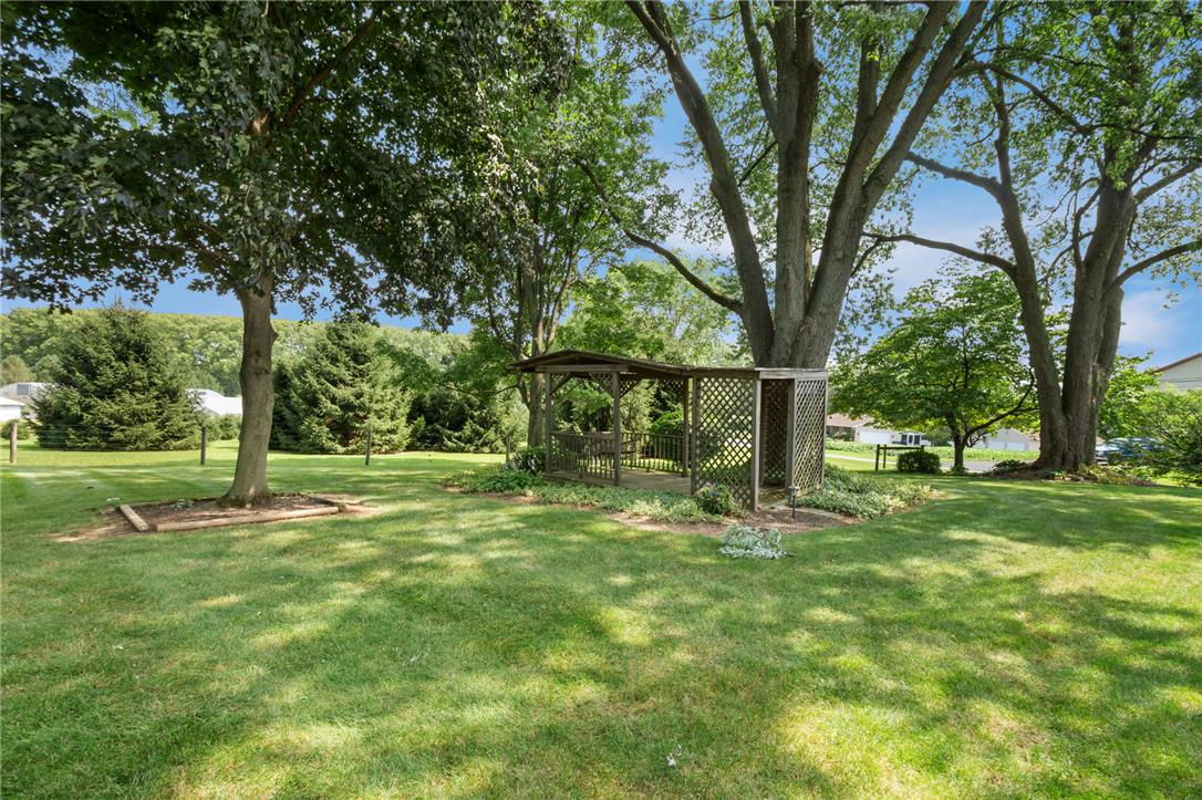 9237 Newtown Road