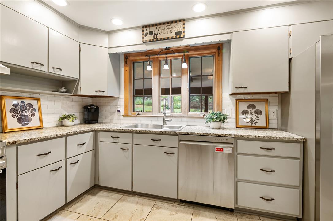 3598 Laurel Lane