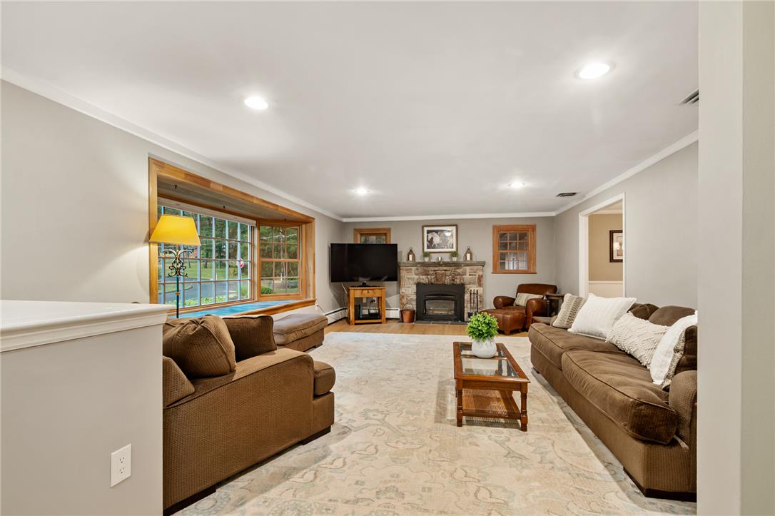 3598 Laurel Lane