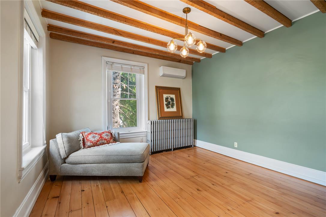 3552 Broadway