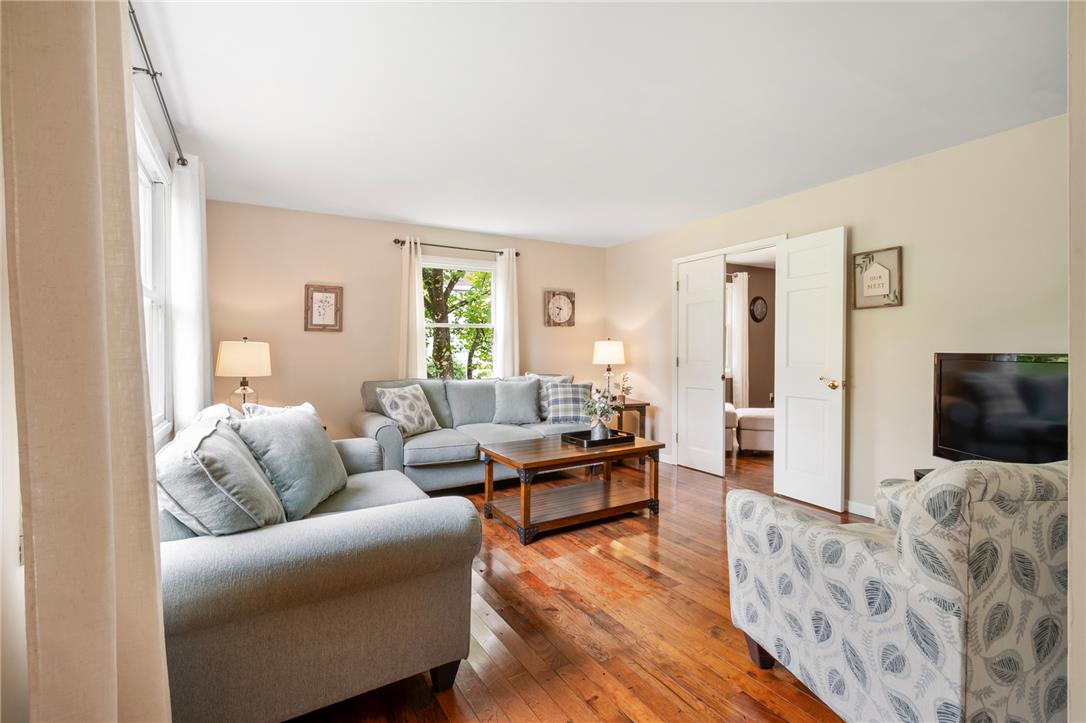6528 Walnut Lane