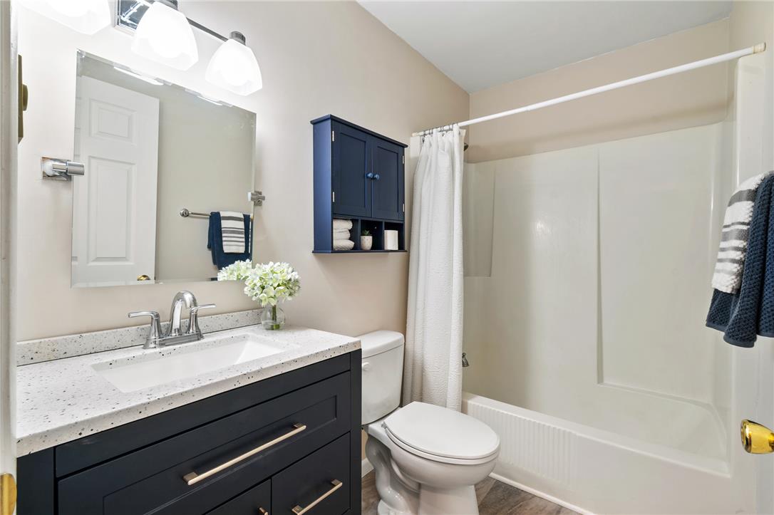 6528 Walnut Lane