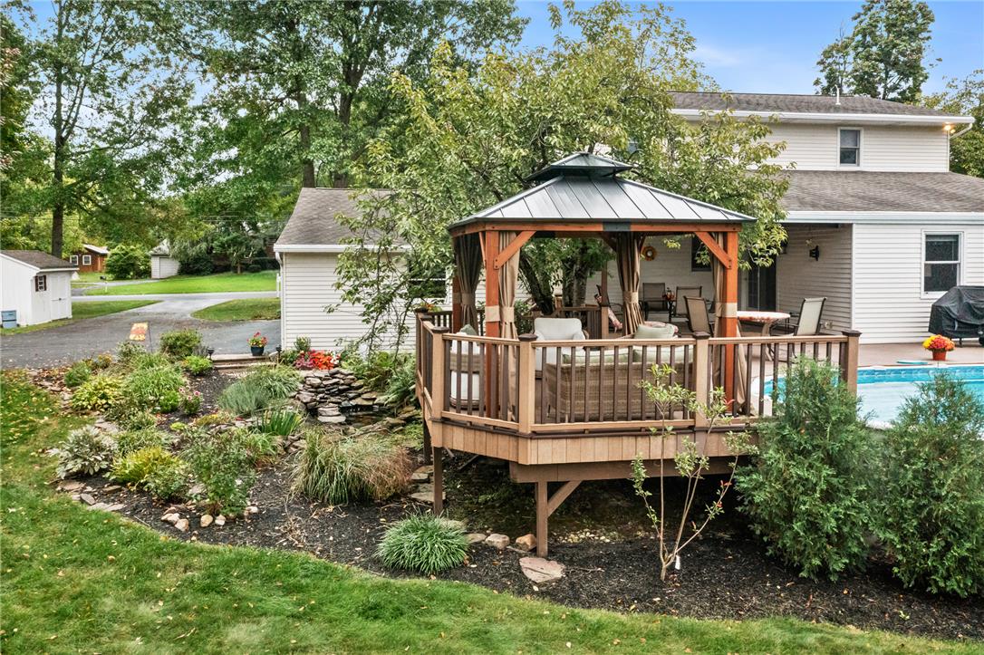 6528 Walnut Lane