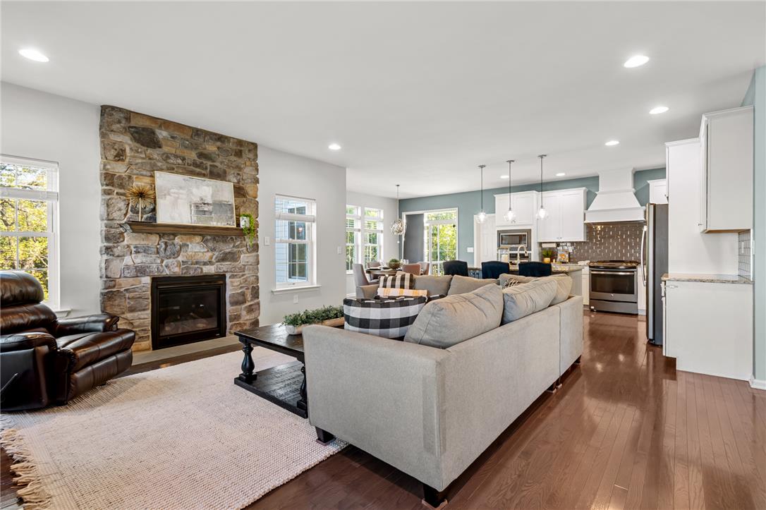 1700 Mountain View Drive