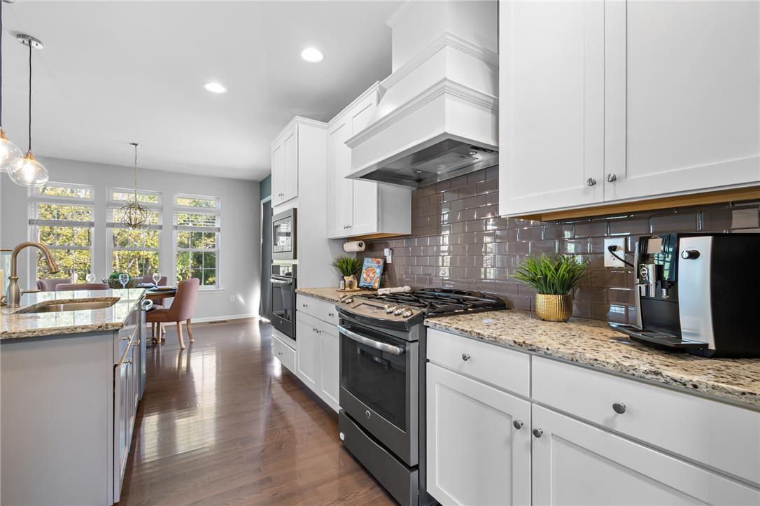 1700 Mountain View Drive