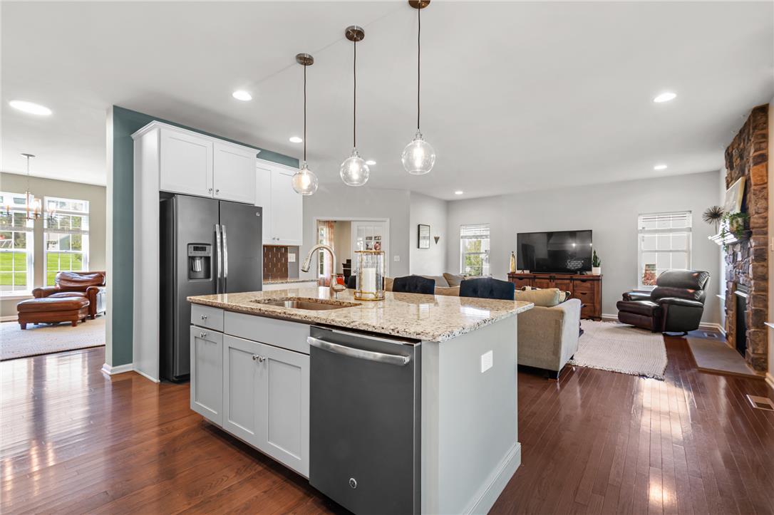 1700 Mountain View Drive