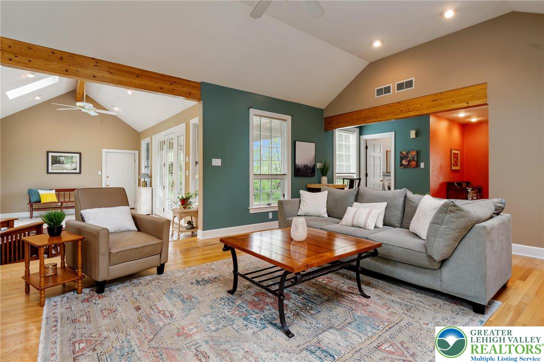 4236 Huckleberry Road