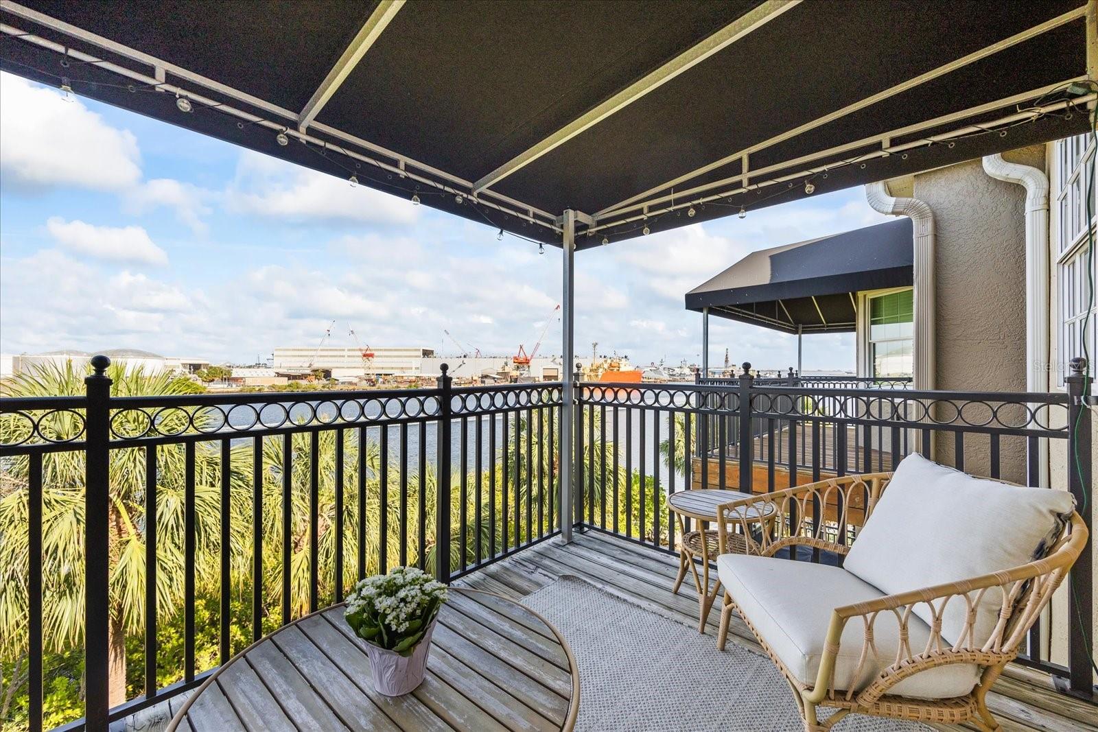 1476 HARBOUR WALK RD