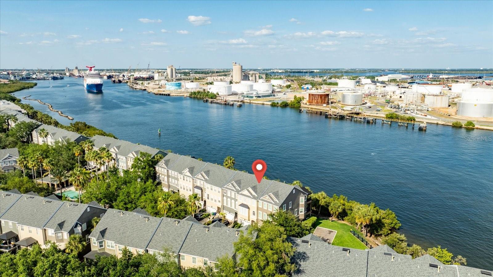 1476 HARBOUR WALK RD