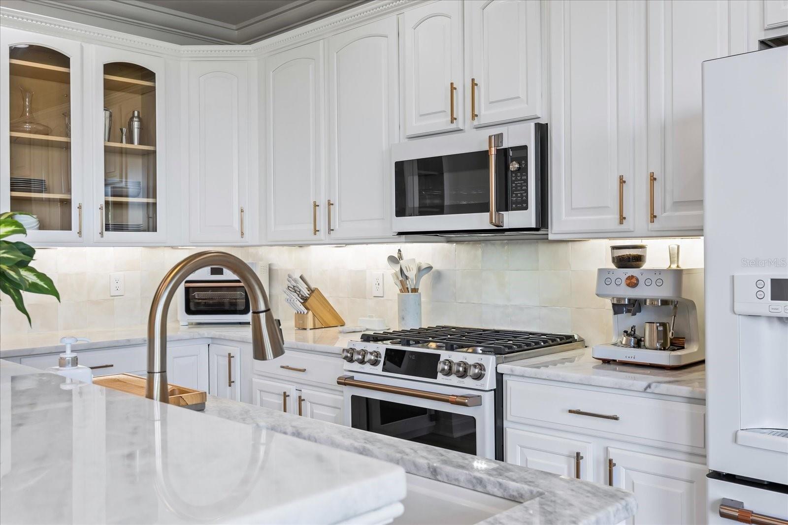 1476 HARBOUR WALK RD