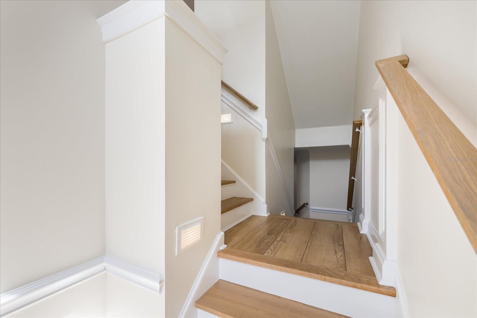 1476 HARBOUR WALK RD