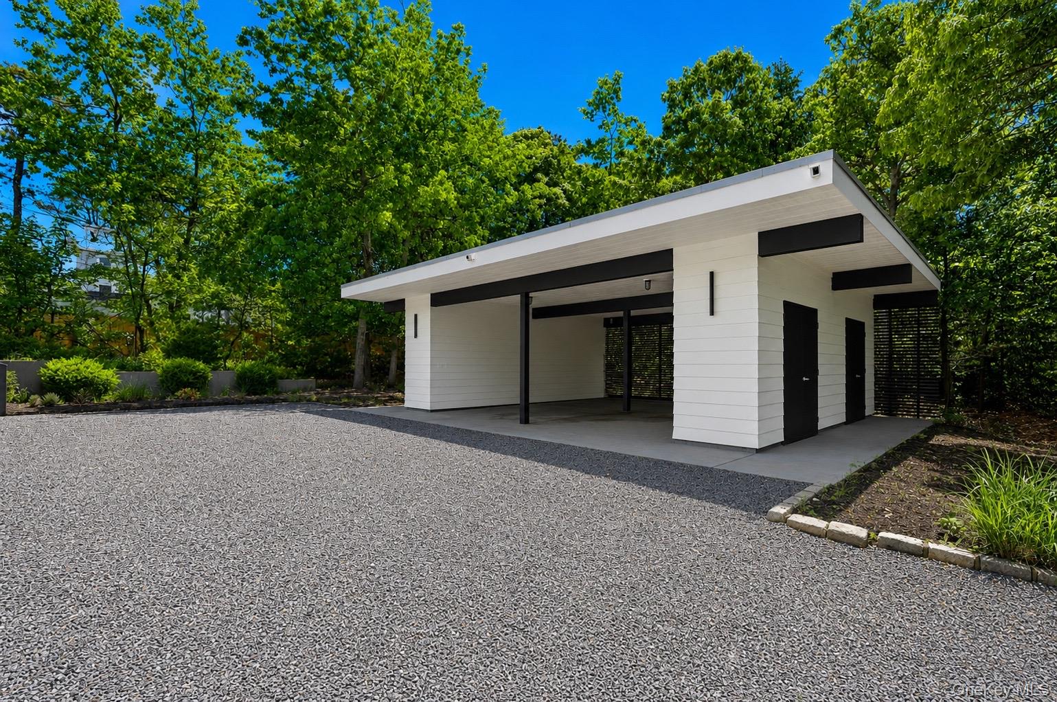 8 Old North Highway Unit: A