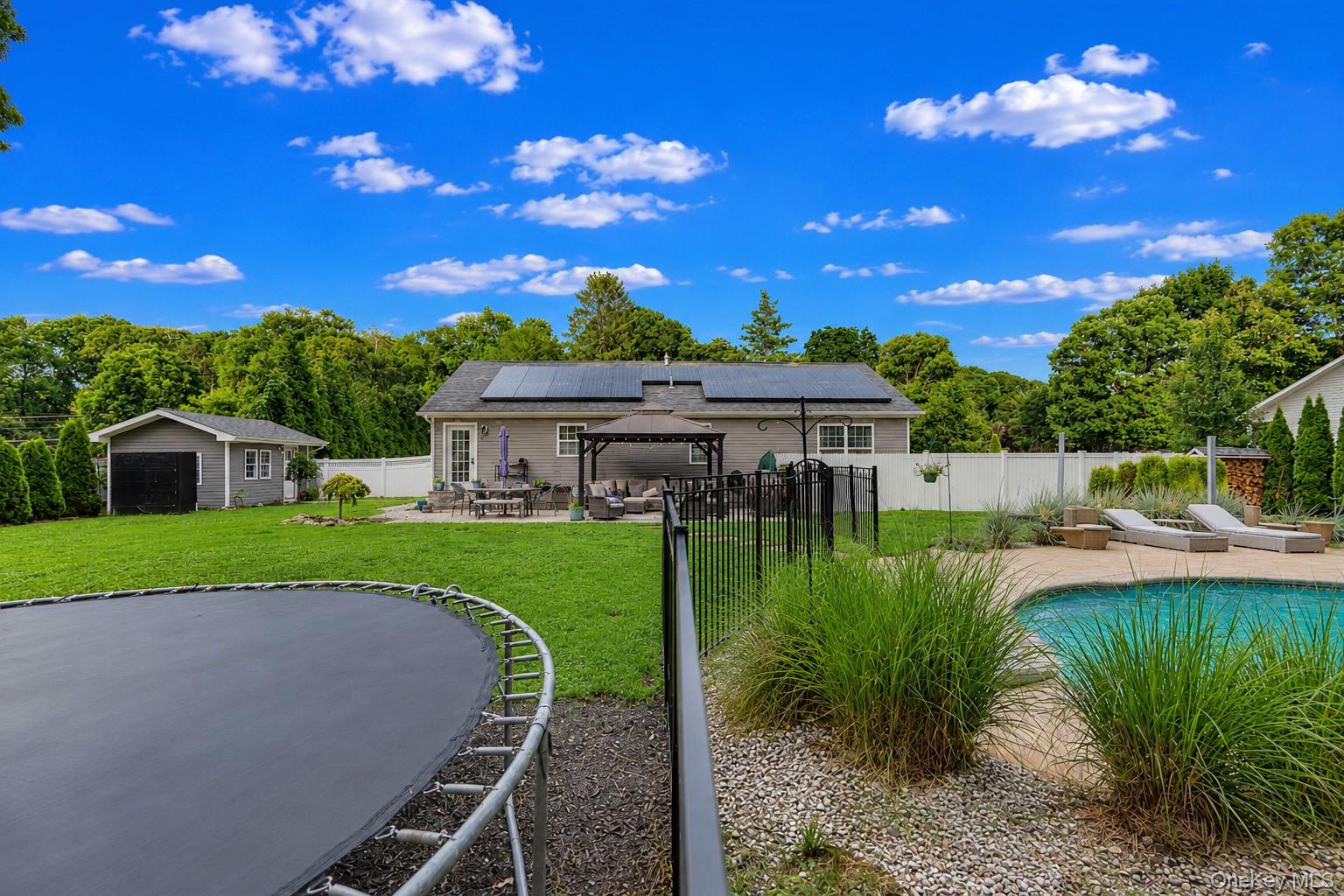 22 Deer Avenue