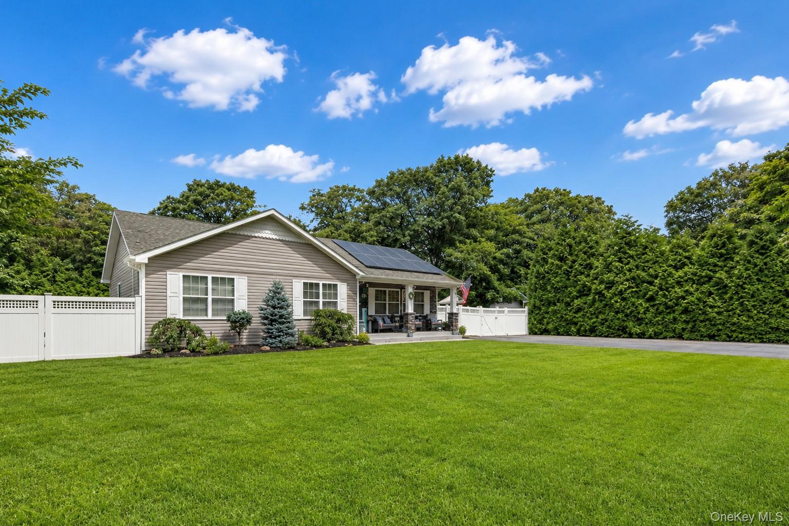 22 Deer Avenue